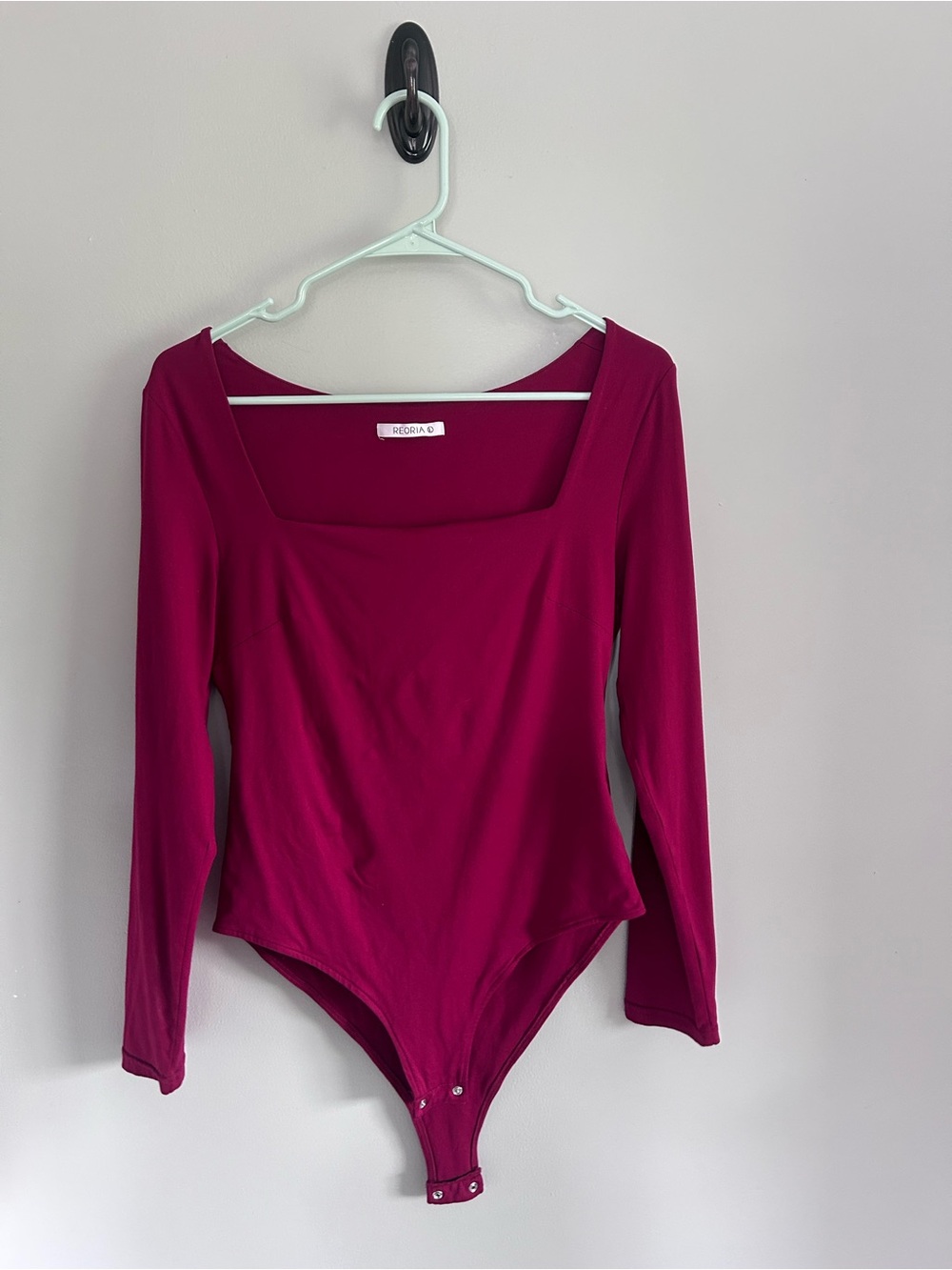 ReoRia Fuchsia Long-Sleeve Square-Neck Bodysuit